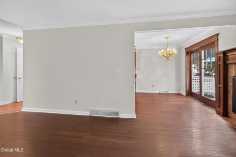 606 Elk Circle Milton NY 12020