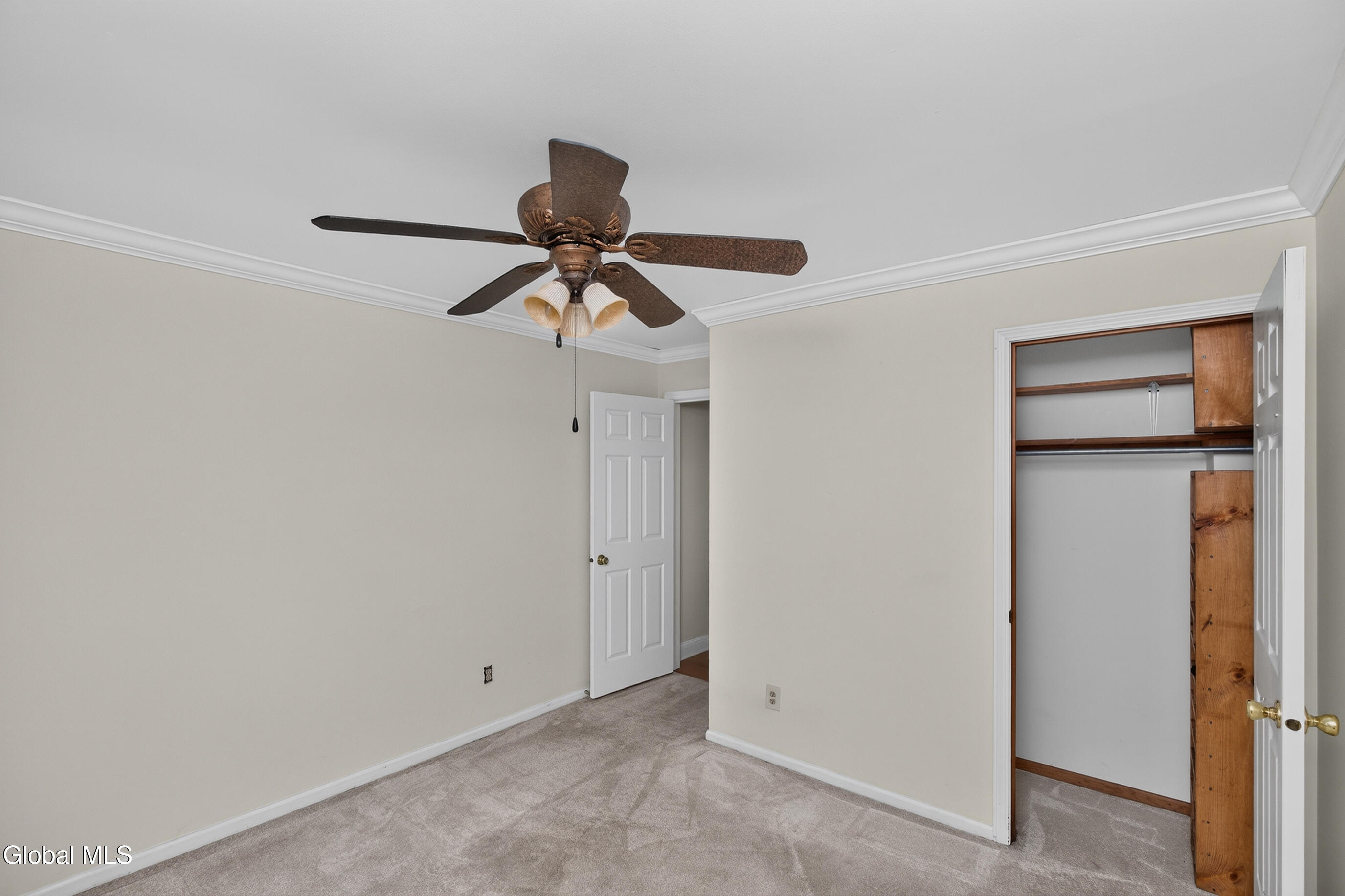 606 Elk Circle Milton NY 12020