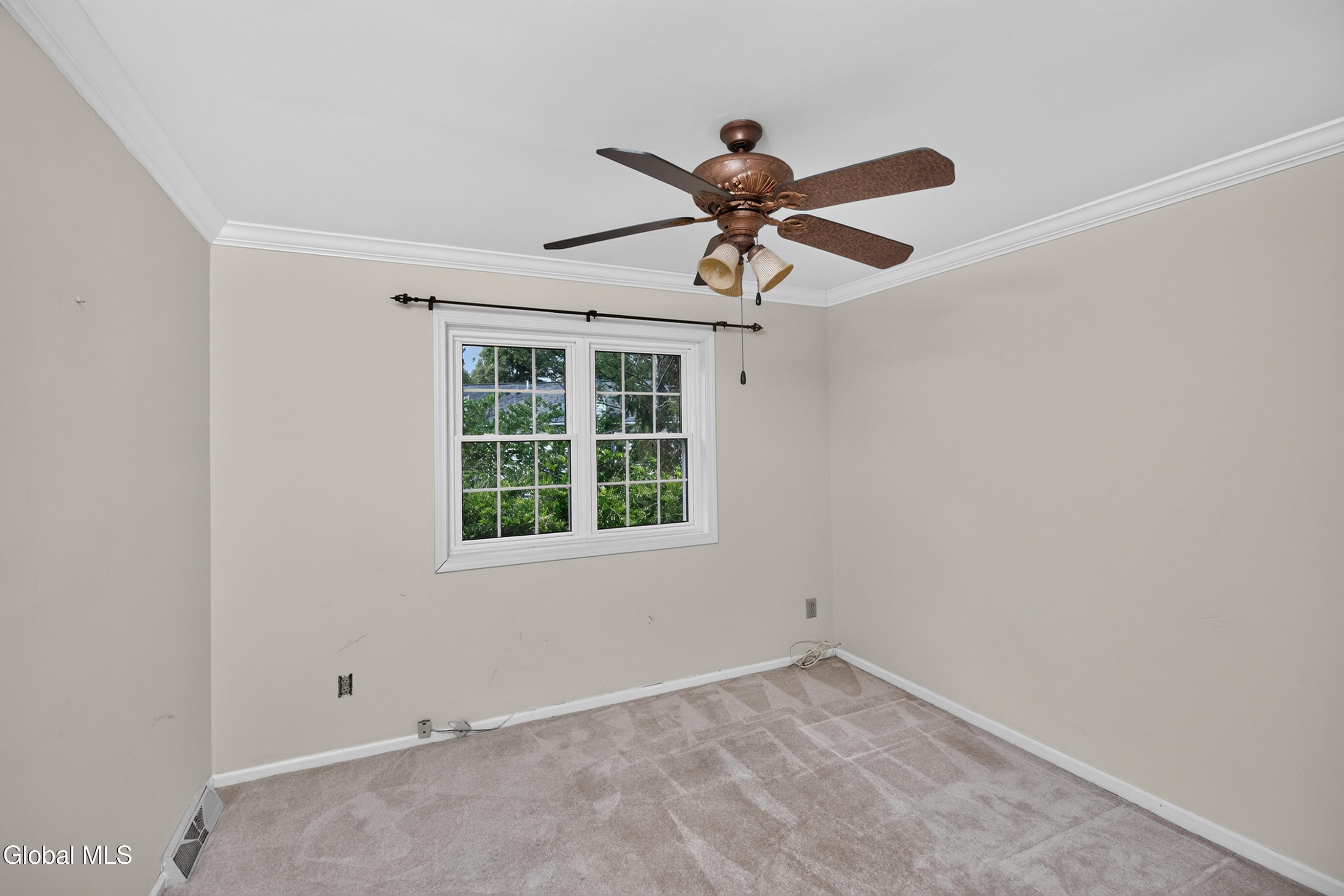 606 Elk Circle Milton NY 12020