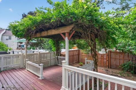 606 Elk Circle Milton NY 12020