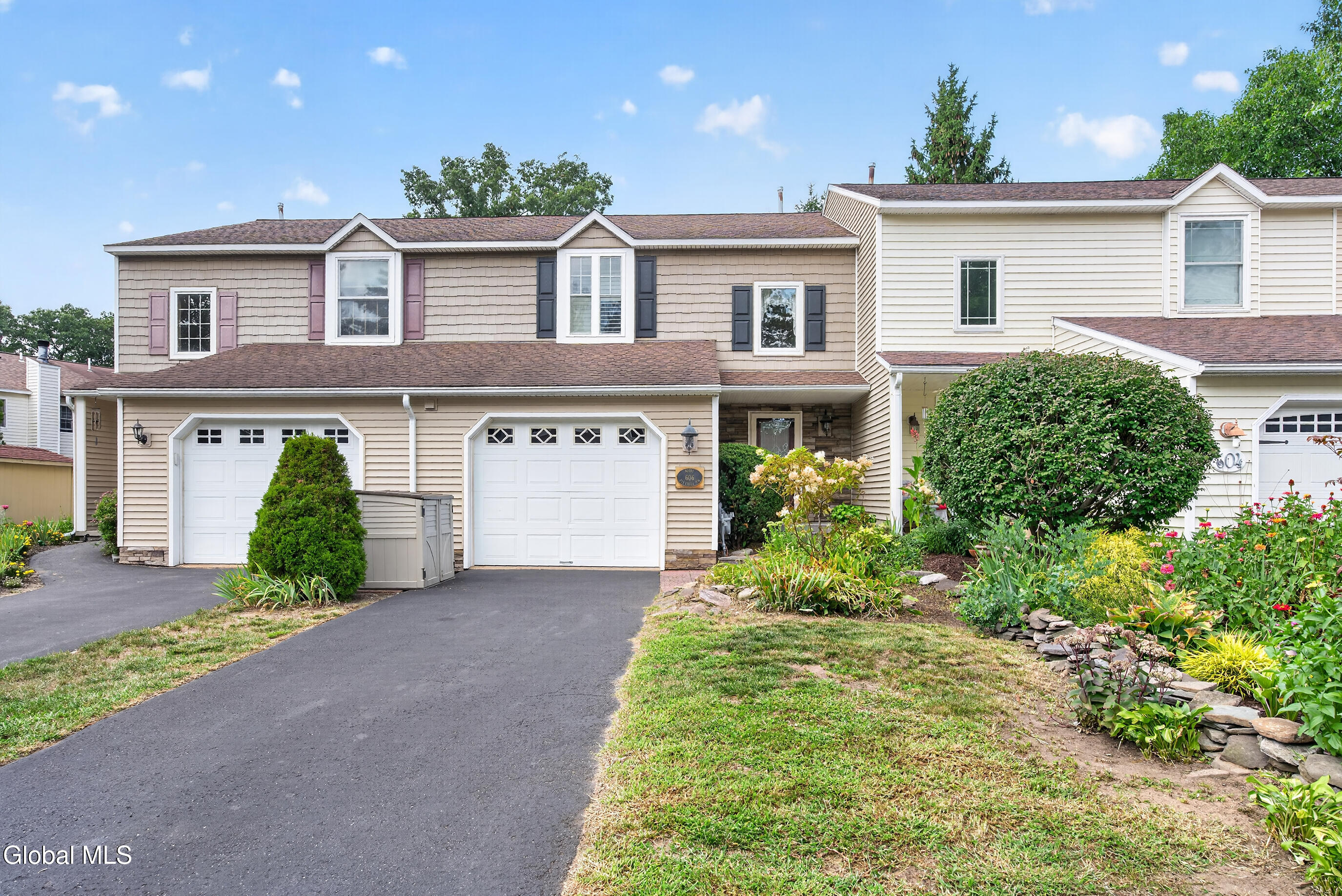 606 Elk Circle Milton NY 12020