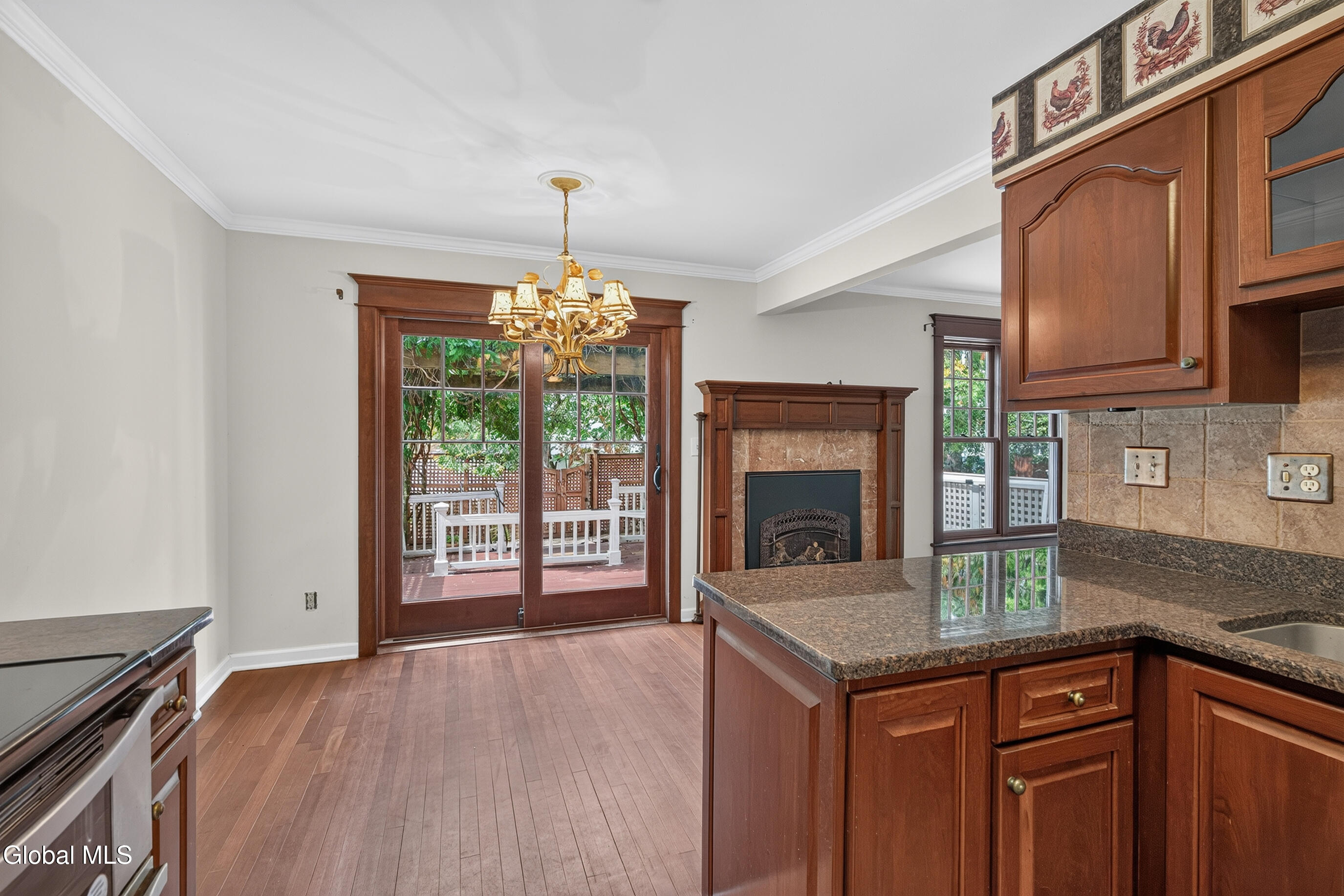 606 Elk Circle Milton NY 12020