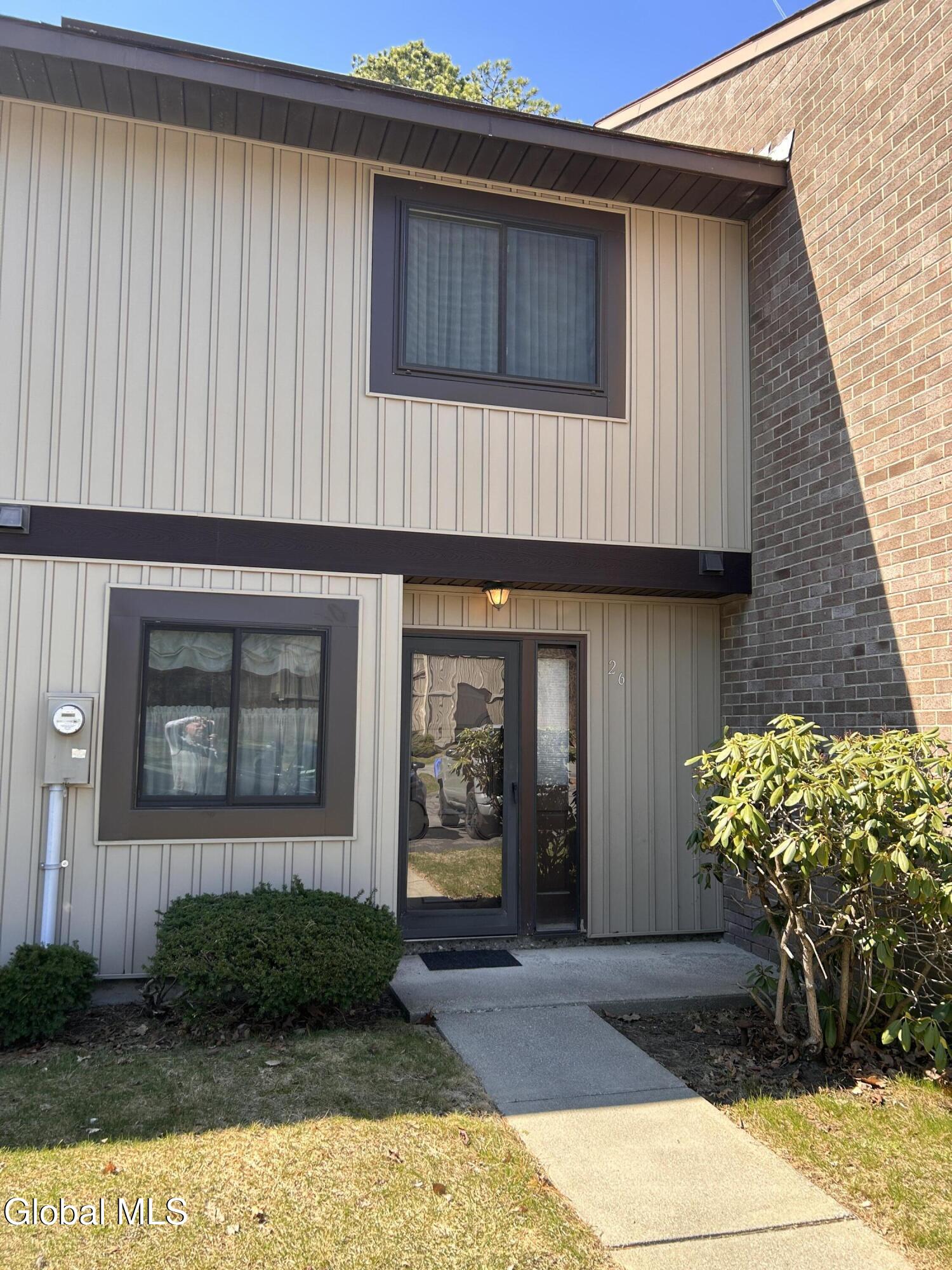 26 Point Of Woods Drive Albany NY 12203