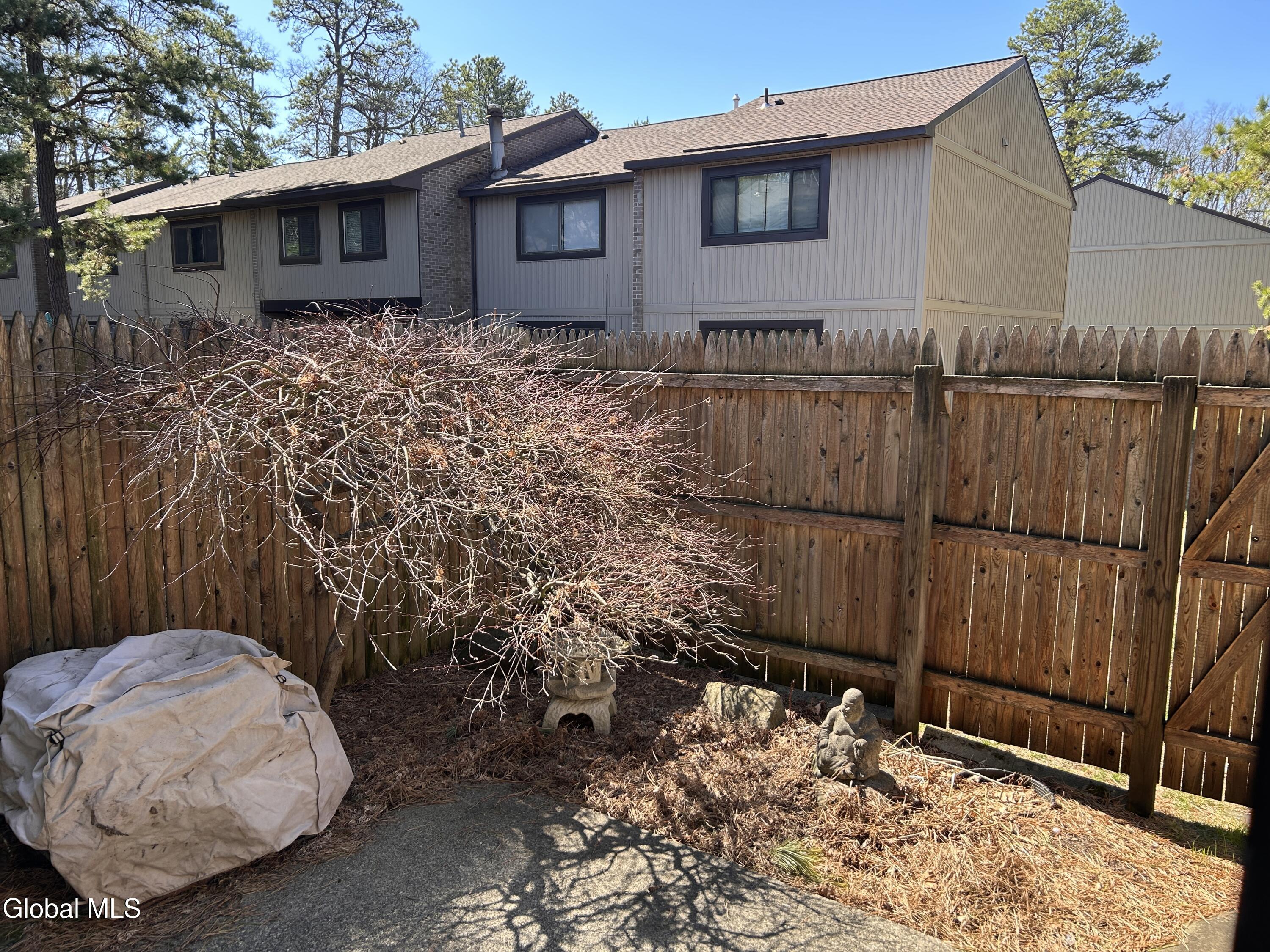 26 Point Of Woods Drive Albany NY 12203