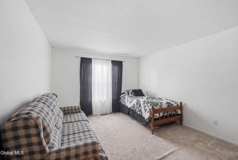 824 Ridge Circle Troy NY 12182