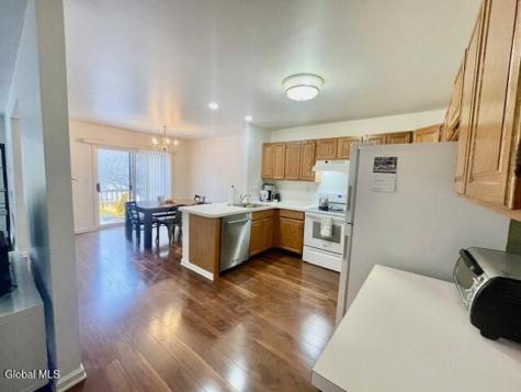 188 Harvard Road Watervliet NY 12189