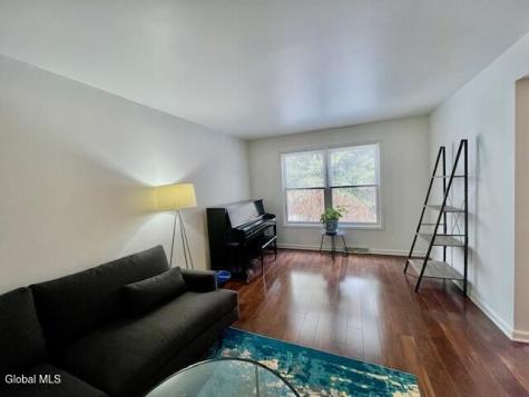 188 Harvard Road Watervliet NY 12189