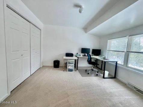 188 Harvard Road Watervliet NY 12189