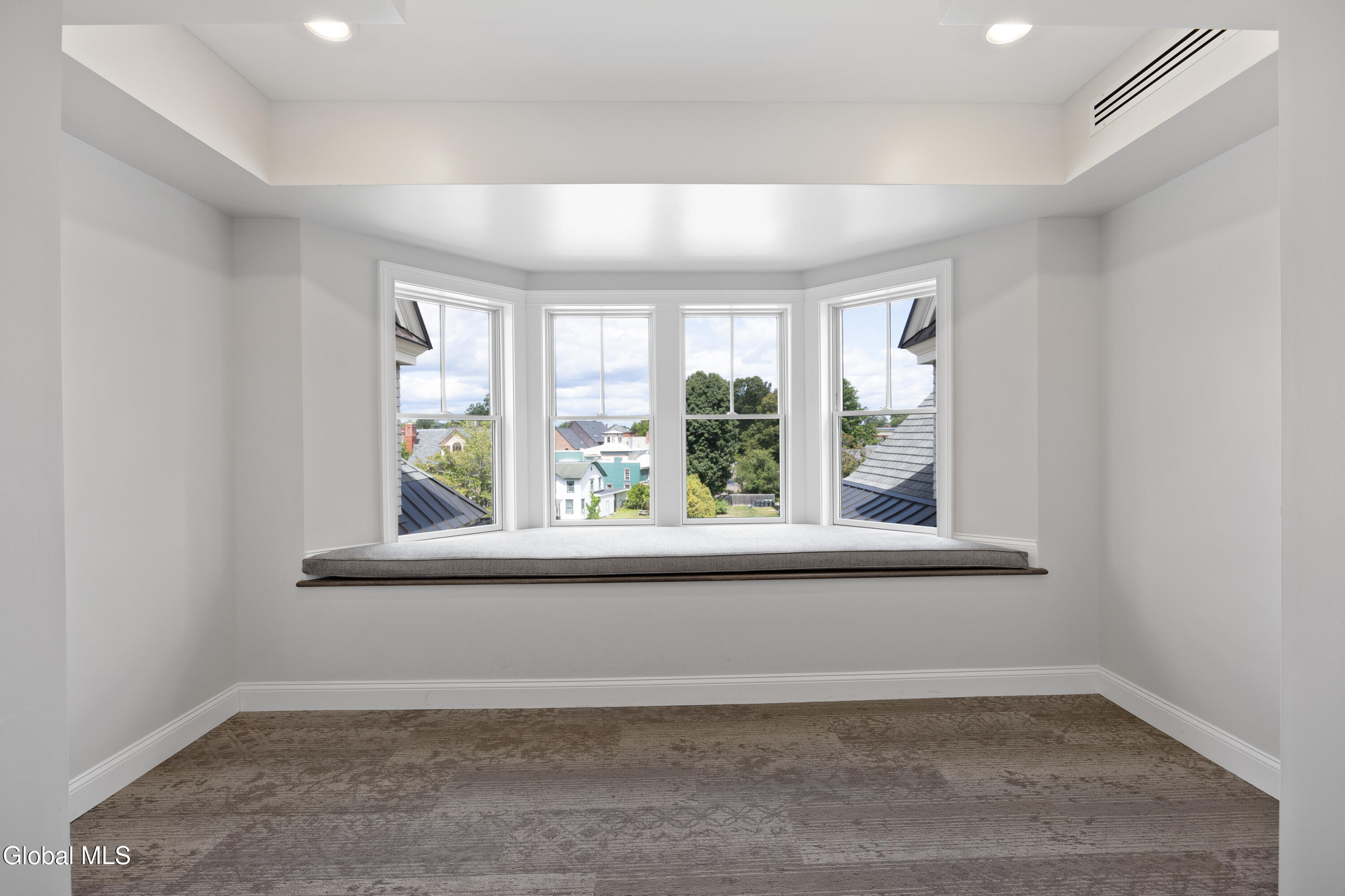 46 Union Avenue Saratoga Springs NY 12866