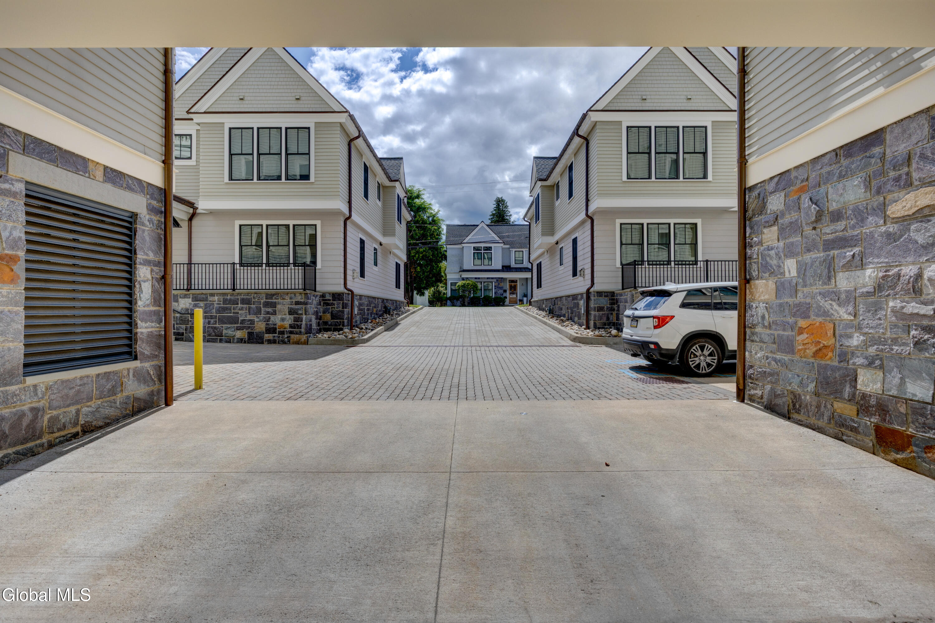 46 Union Avenue Saratoga Springs NY 12866