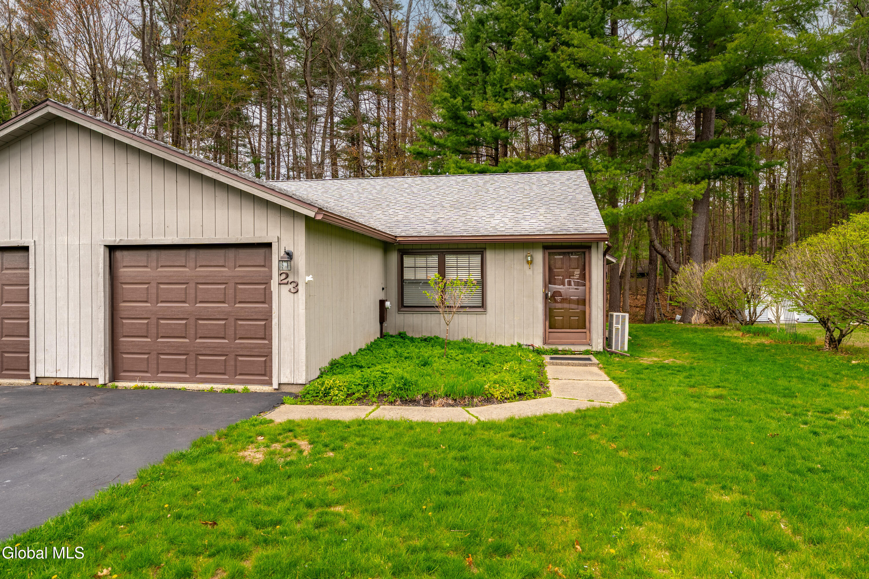 23 Pepperbush Place Ballston Spa NY 12020