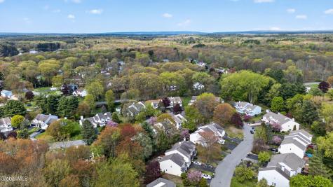 55 Stoney Creek Drive Clifton Park NY 12065