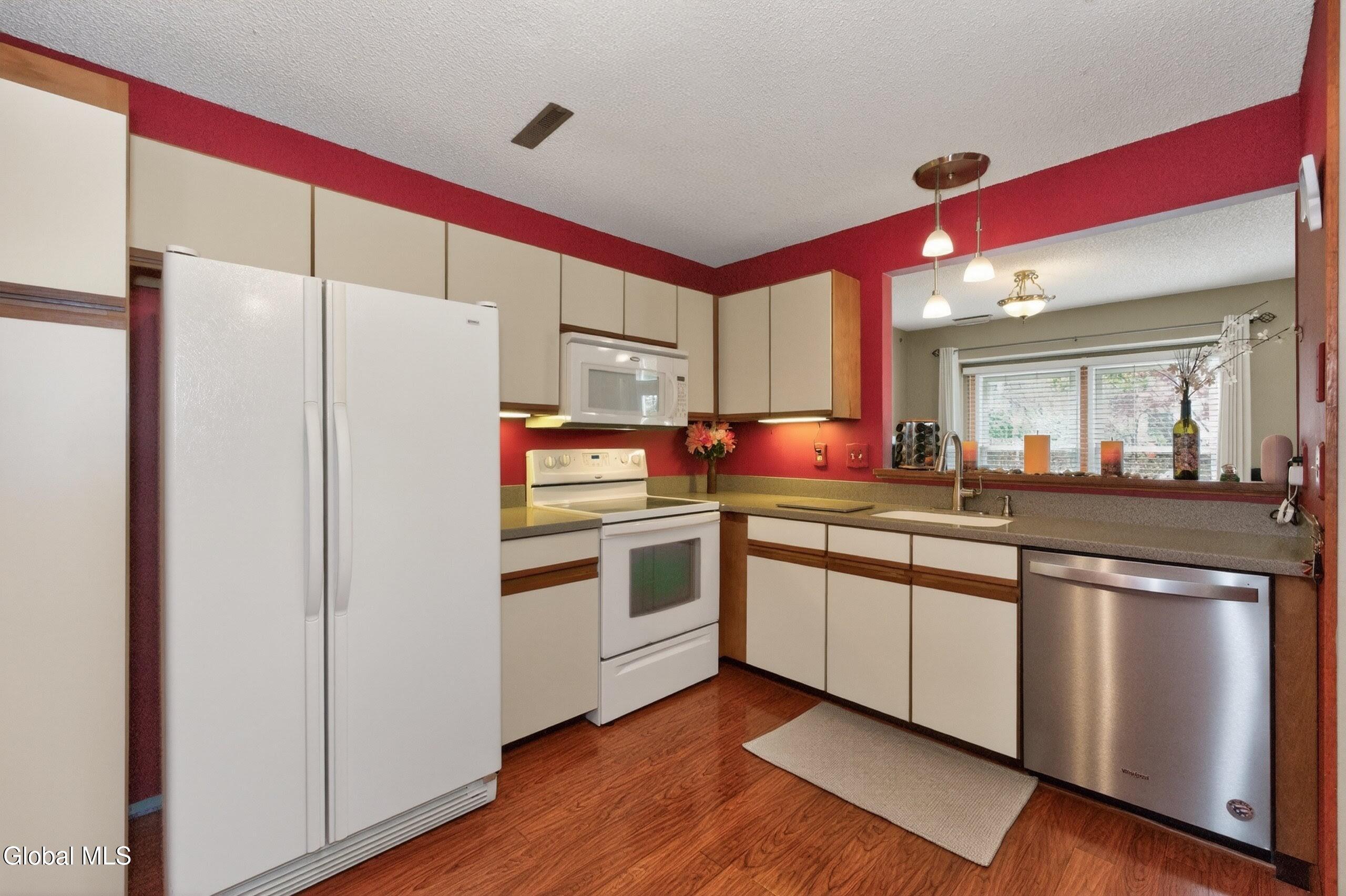 55 Stoney Creek Drive Clifton Park NY 12065