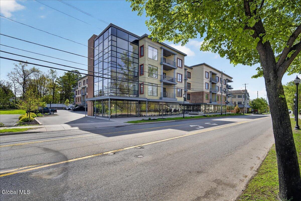 116 West Saratoga Springs NY 12866