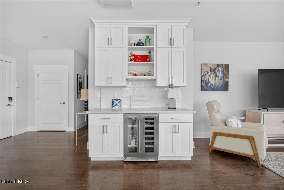 116 West Saratoga Springs NY 12866