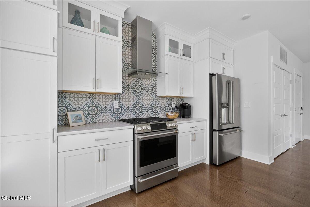 116 West Saratoga Springs NY 12866