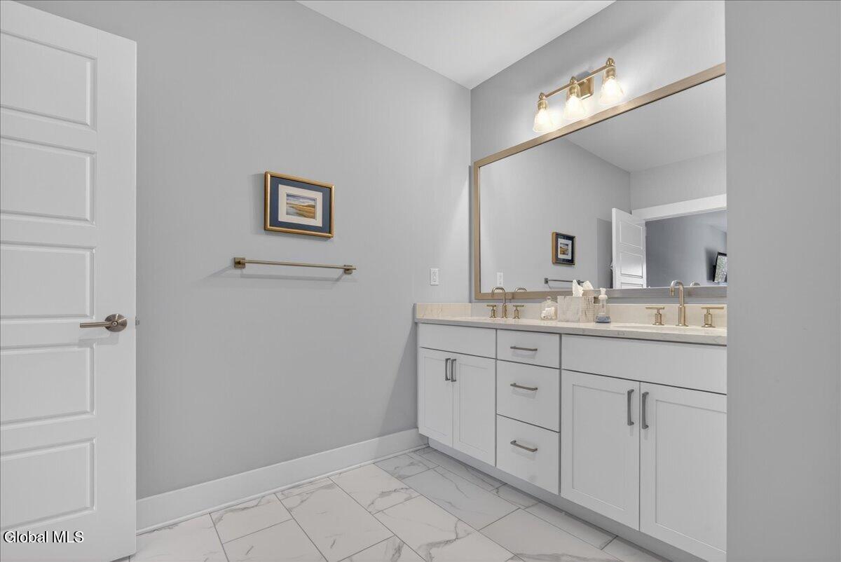 116 West Saratoga Springs NY 12866