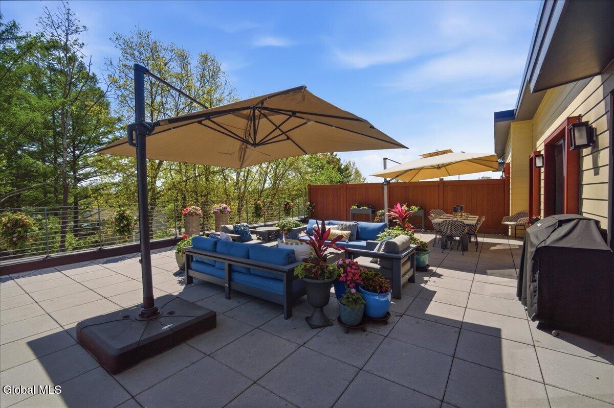 116 West Saratoga Springs NY 12866