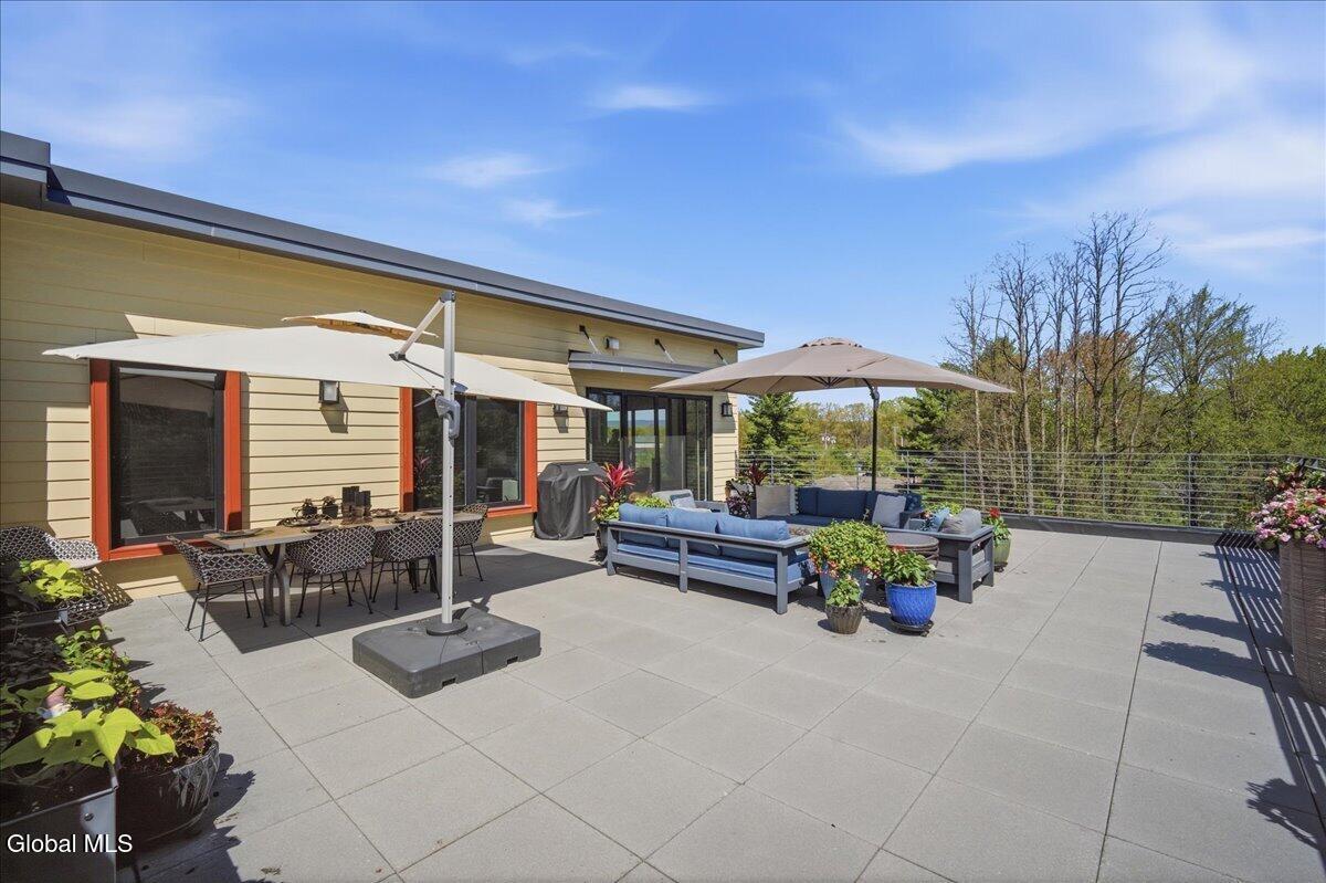 116 West Saratoga Springs NY 12866