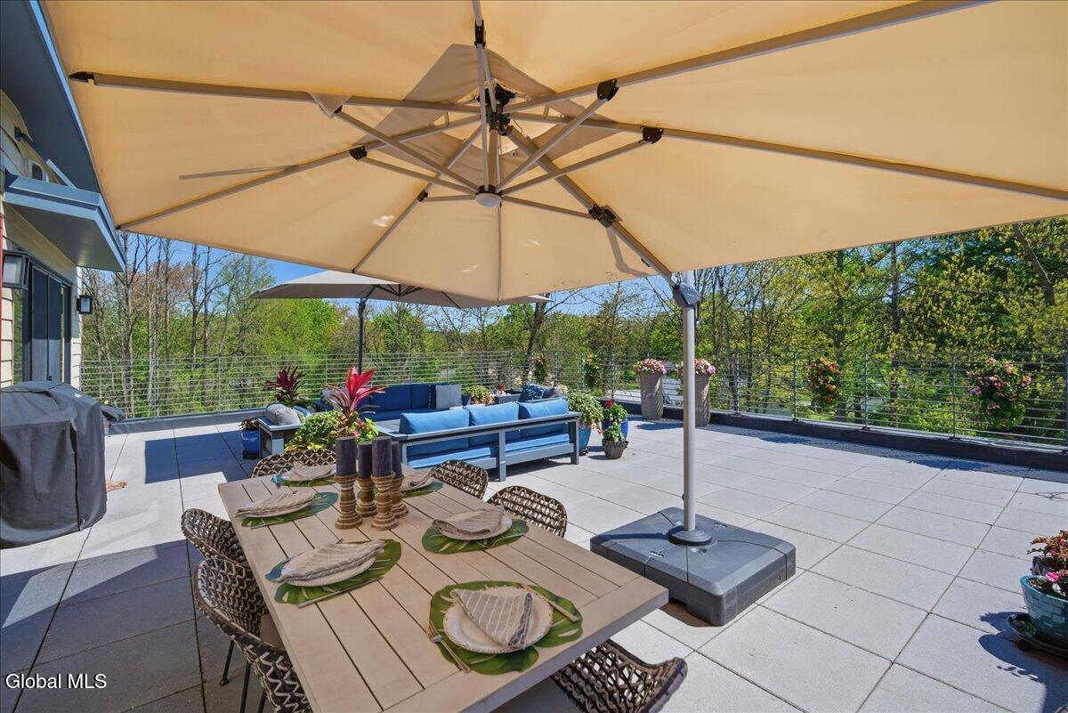 116 West Saratoga Springs NY 12866