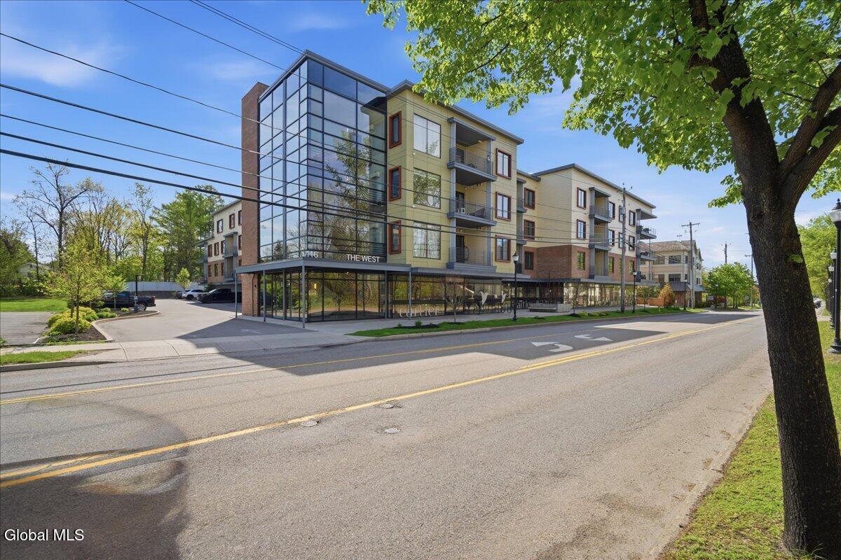 116 West Saratoga Springs NY 12866