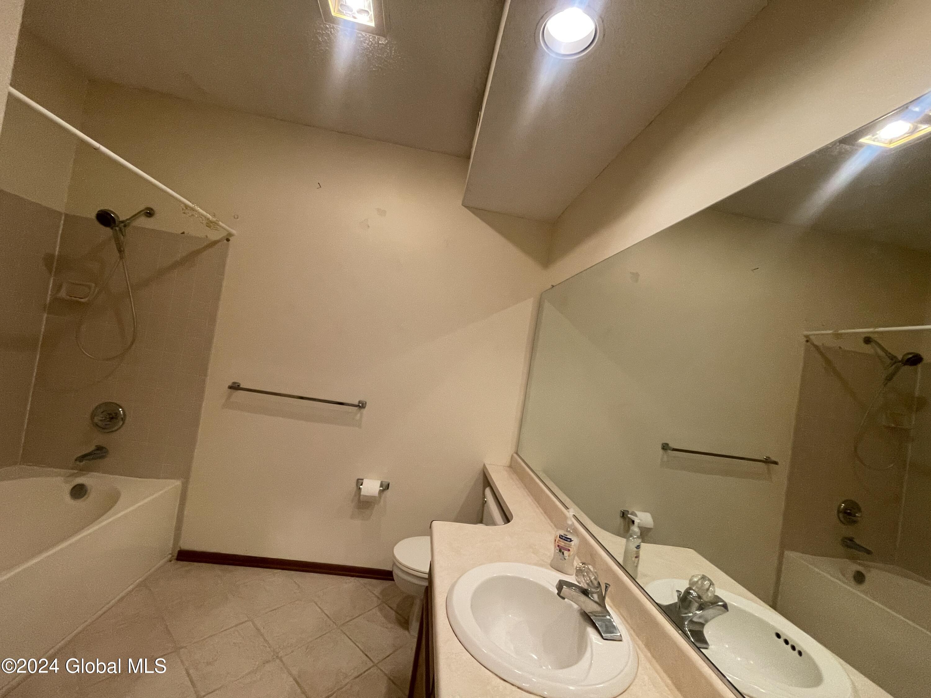 5002 Forest Point Drive Clifton Park NY 12065