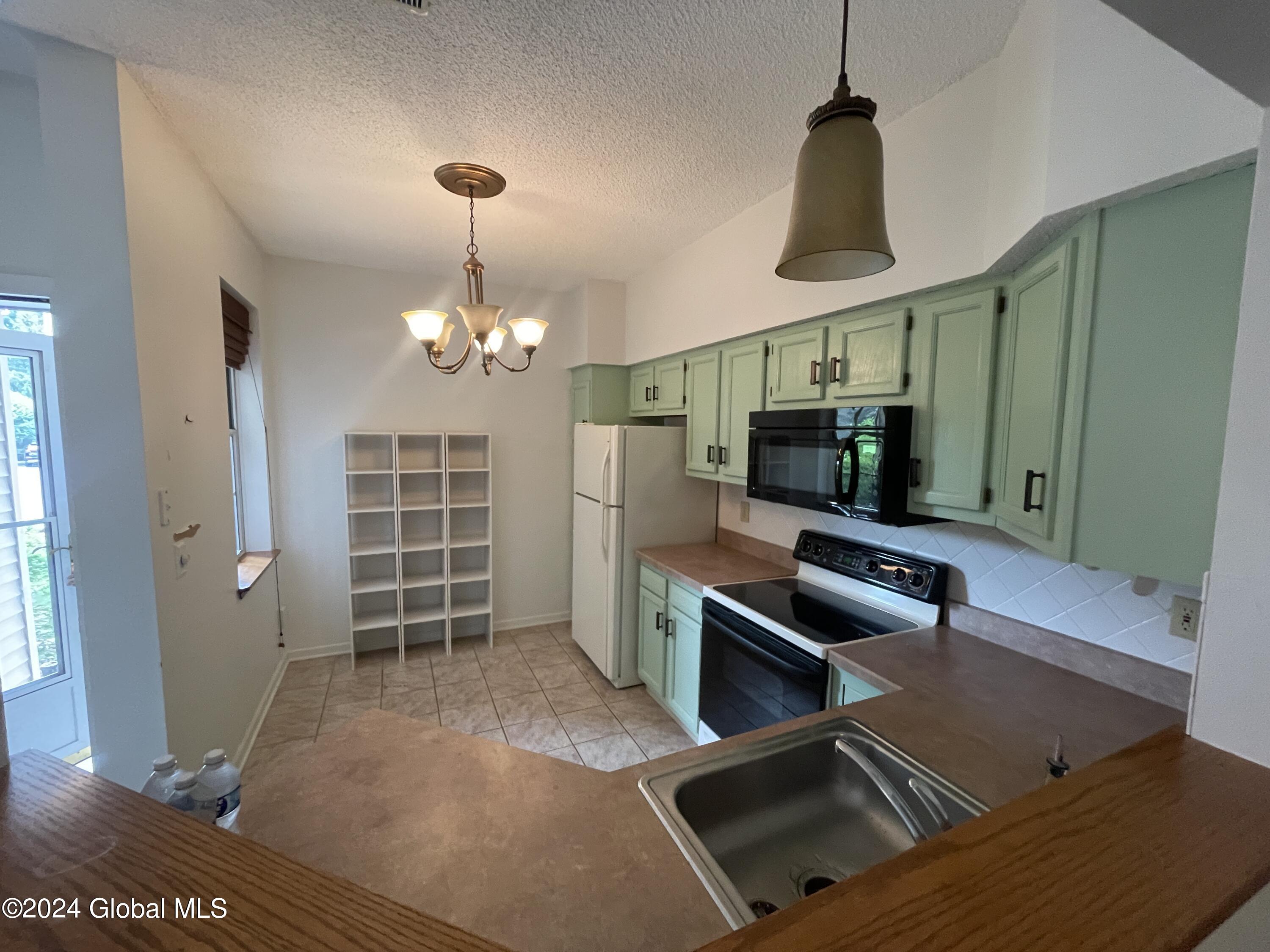 5002 Forest Point Drive Clifton Park NY 12065