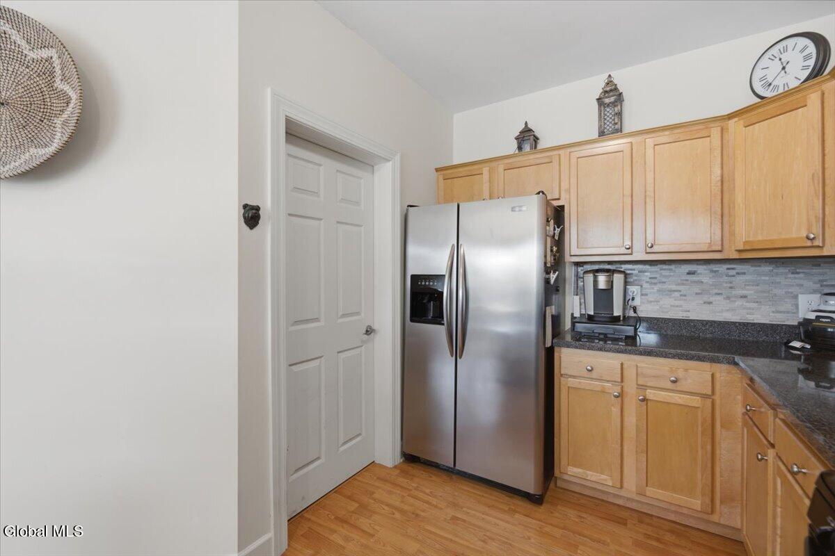 4206 Admiral's Walk Drive Albany NY 12047