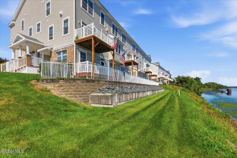 4206 Admiral's Walk Drive Albany NY 12047