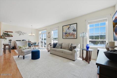 4206 Admiral's Walk Drive Albany NY 12047
