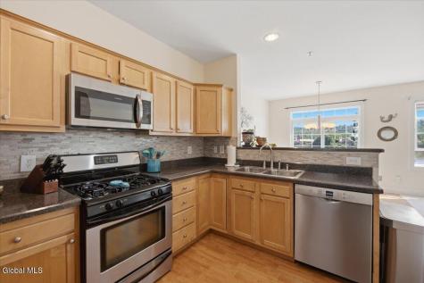 4206 Admiral's Walk Drive Albany NY 12047