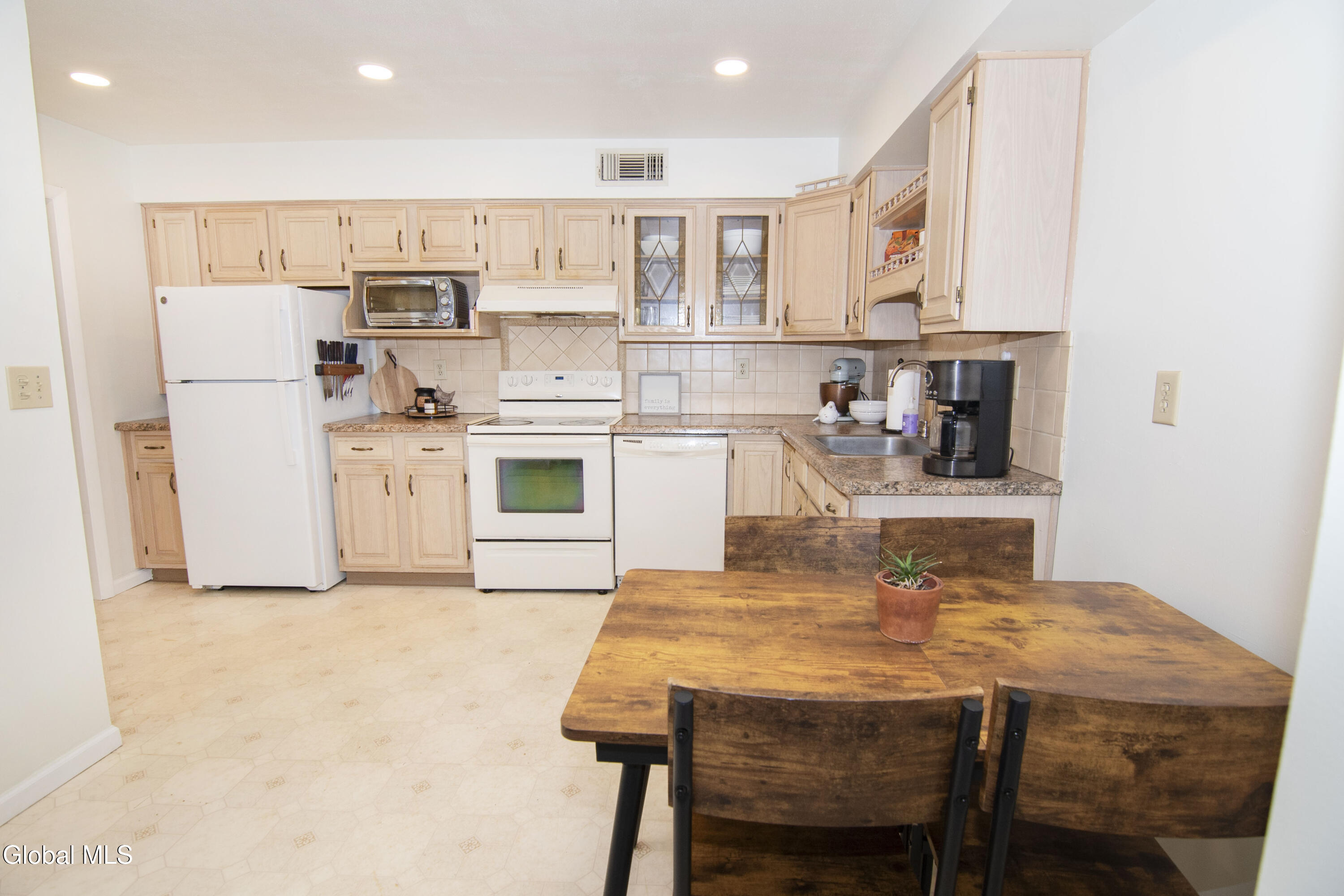 3B Lacosta Drive Clifton Park NY 12065