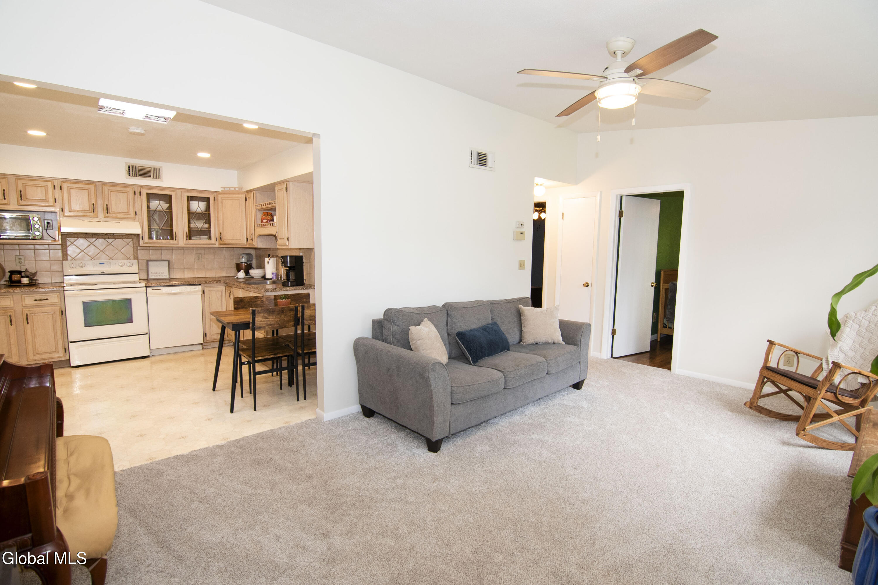 3B Lacosta Drive Clifton Park NY 12065