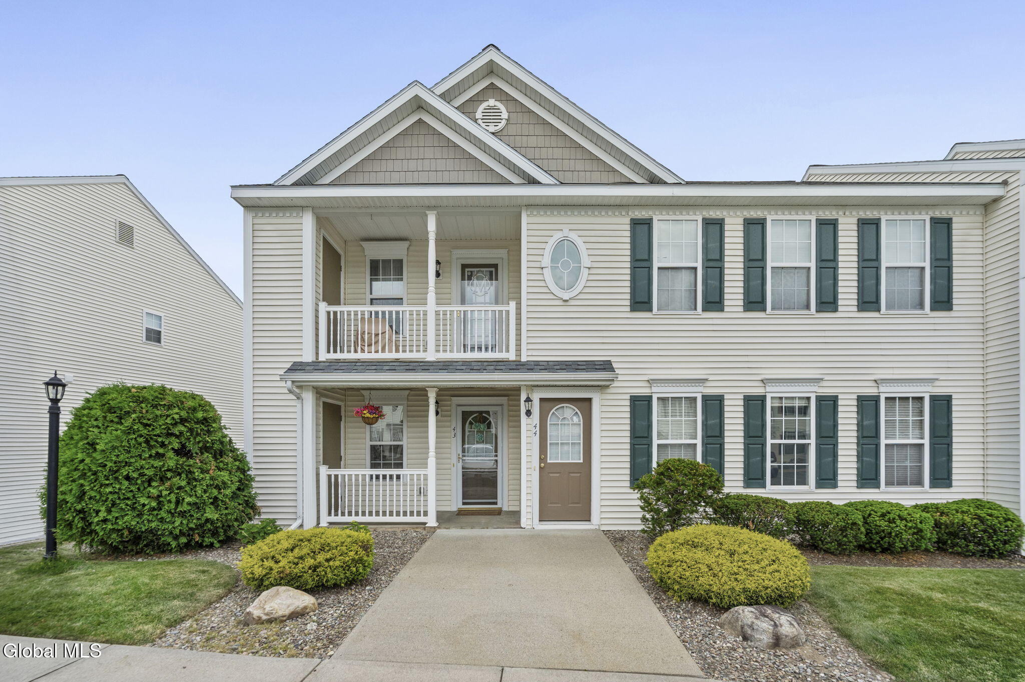 43 Morning Glory Way Schenectady NY 12306