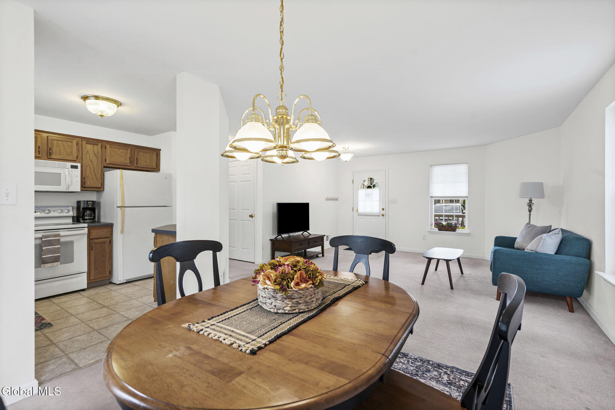 43 Morning Glory Way Schenectady NY 12306
