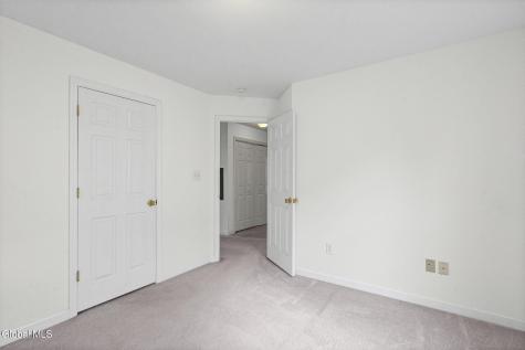 43 Morning Glory Way Schenectady NY 12306