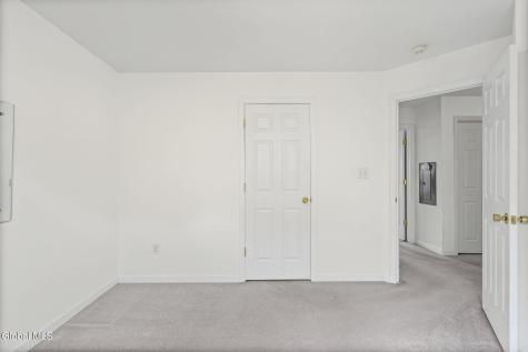 43 Morning Glory Way Schenectady NY 12306