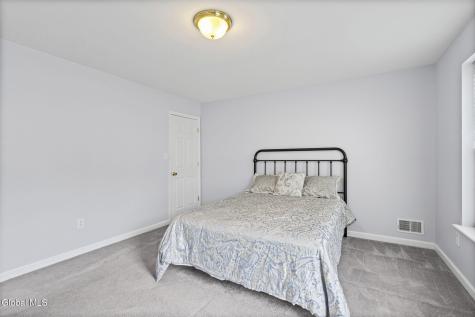 43 Morning Glory Way Schenectady NY 12306