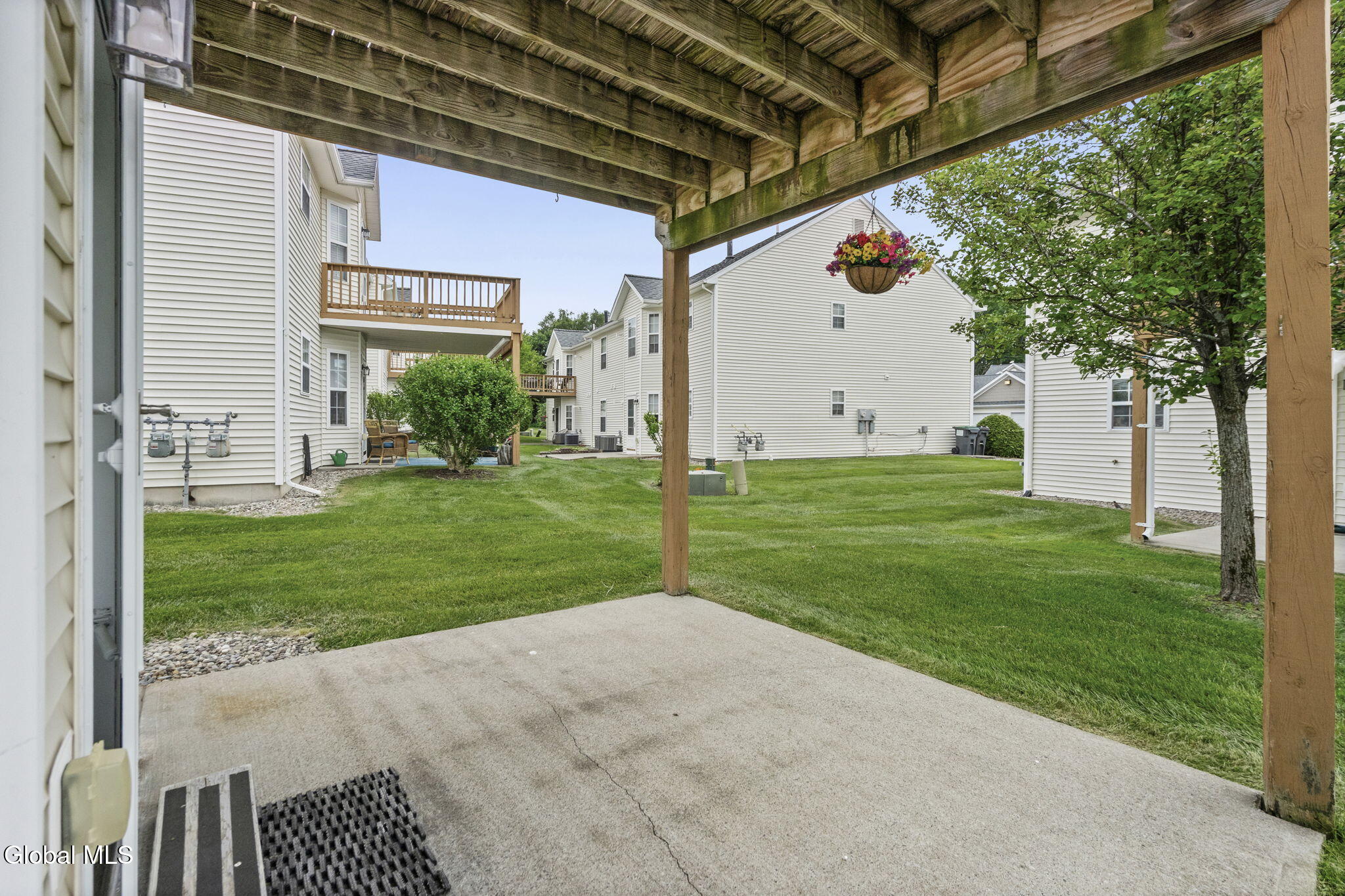 43 Morning Glory Way Schenectady NY 12306