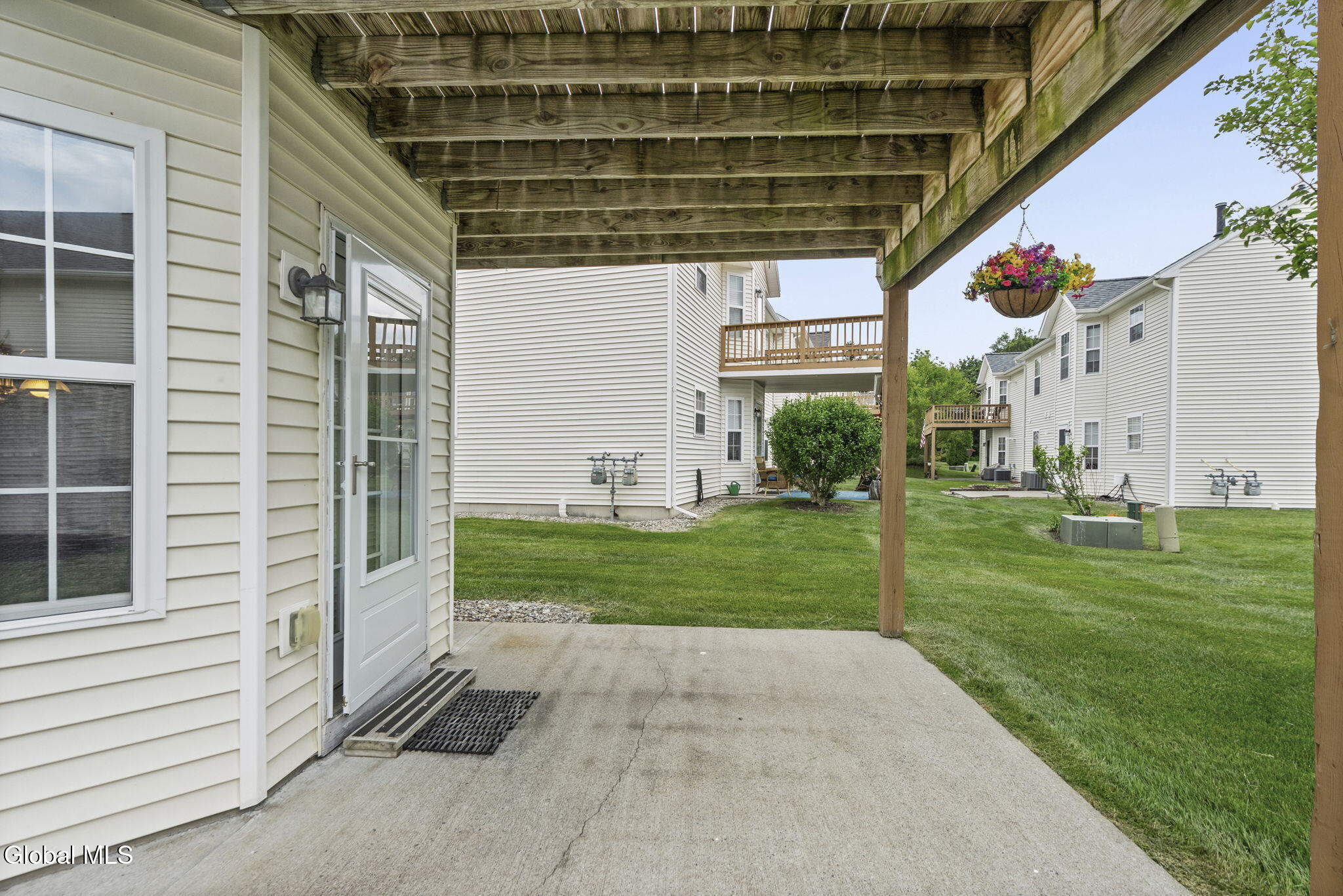 43 Morning Glory Way Schenectady NY 12306