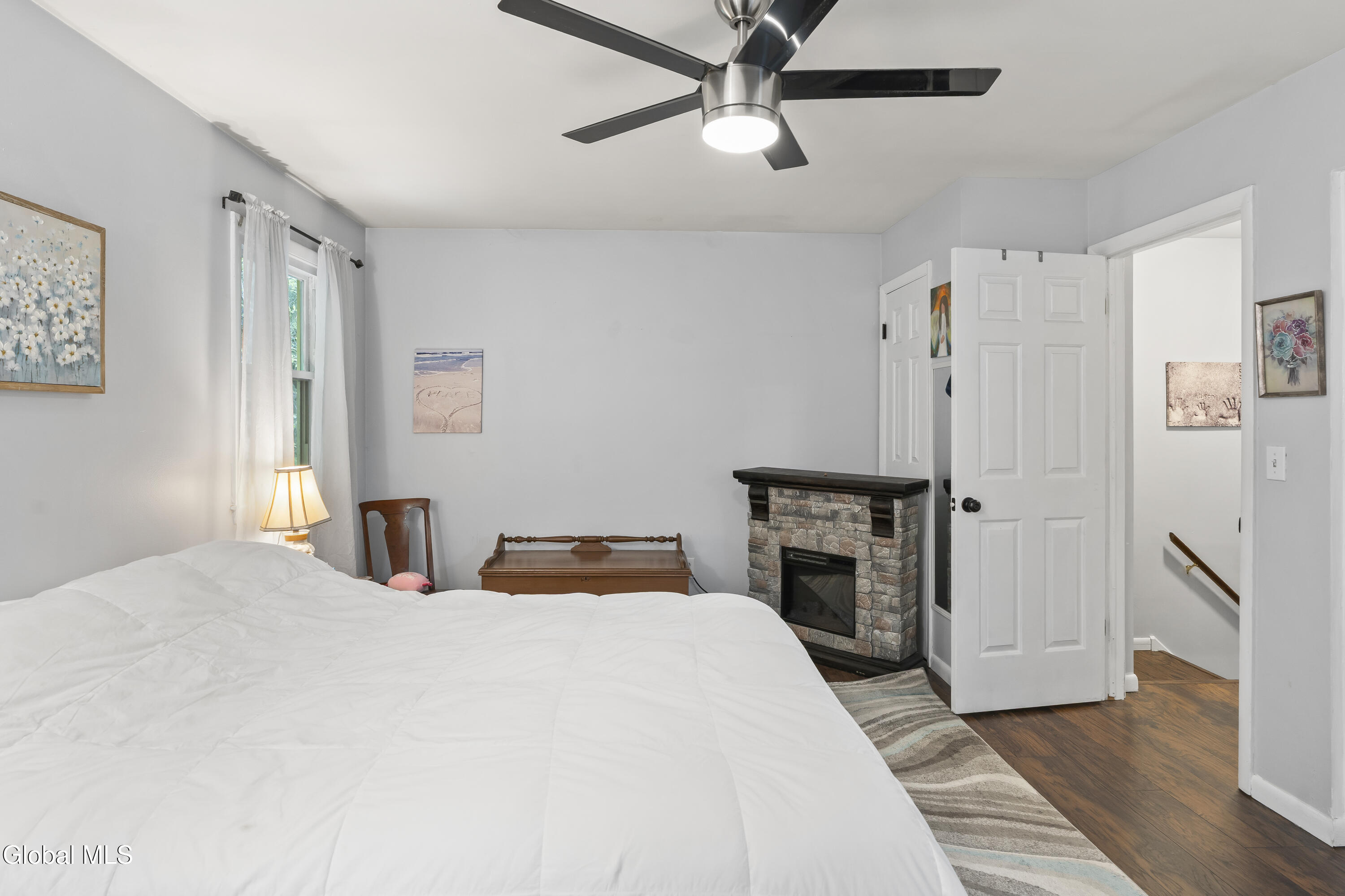 174 Williamsburg Court Albany NY 12203