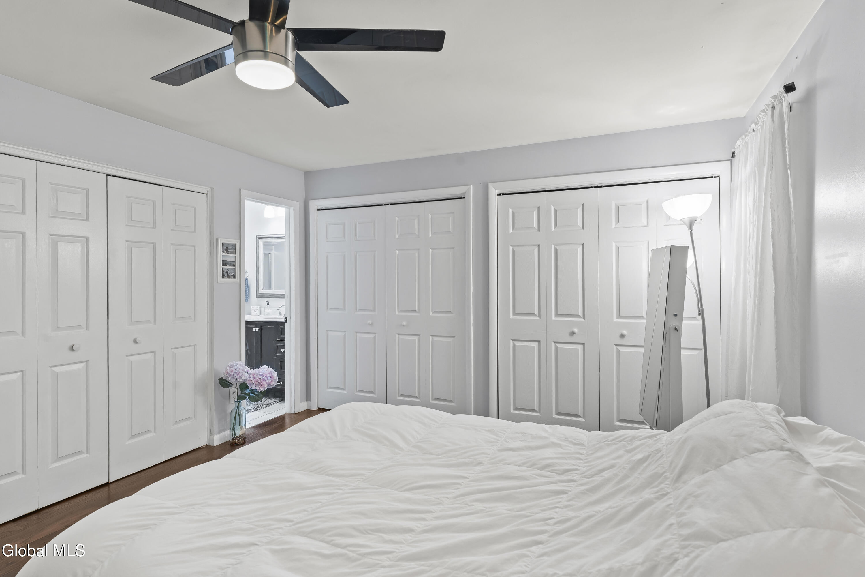 174 Williamsburg Court Albany NY 12203