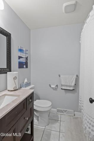174 Williamsburg Court Albany NY 12203