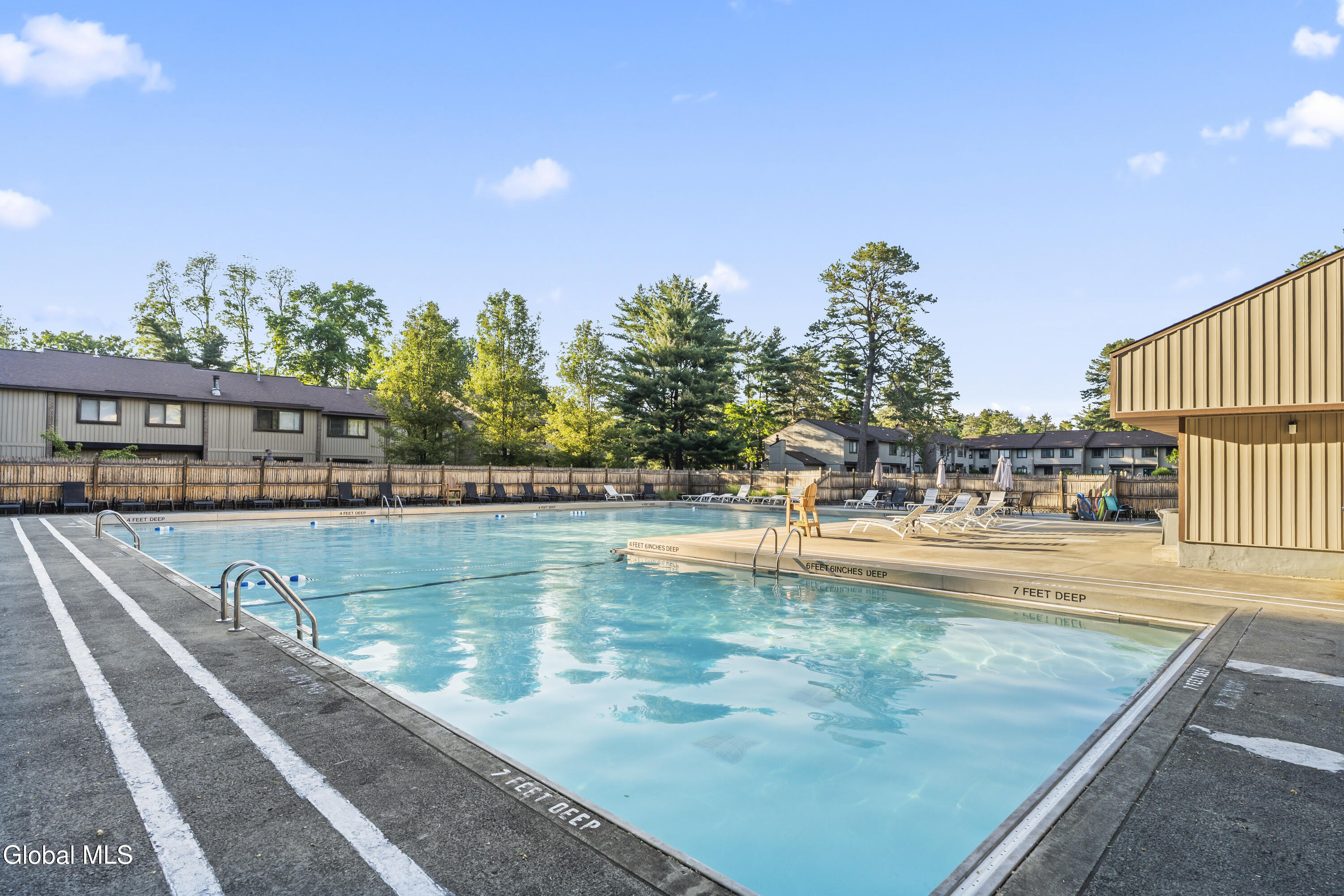 174 Williamsburg Court Albany NY 12203