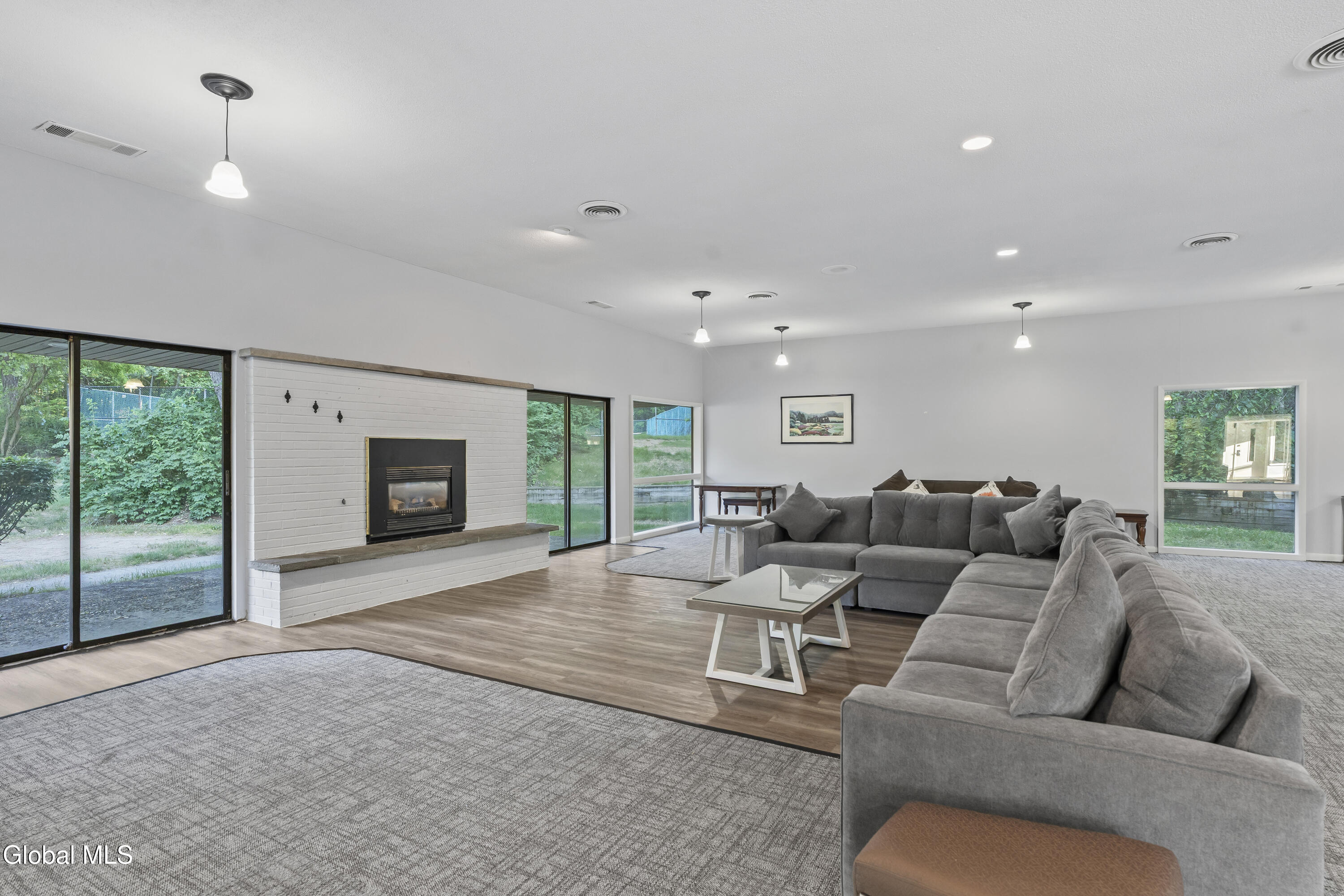 174 Williamsburg Court Albany NY 12203