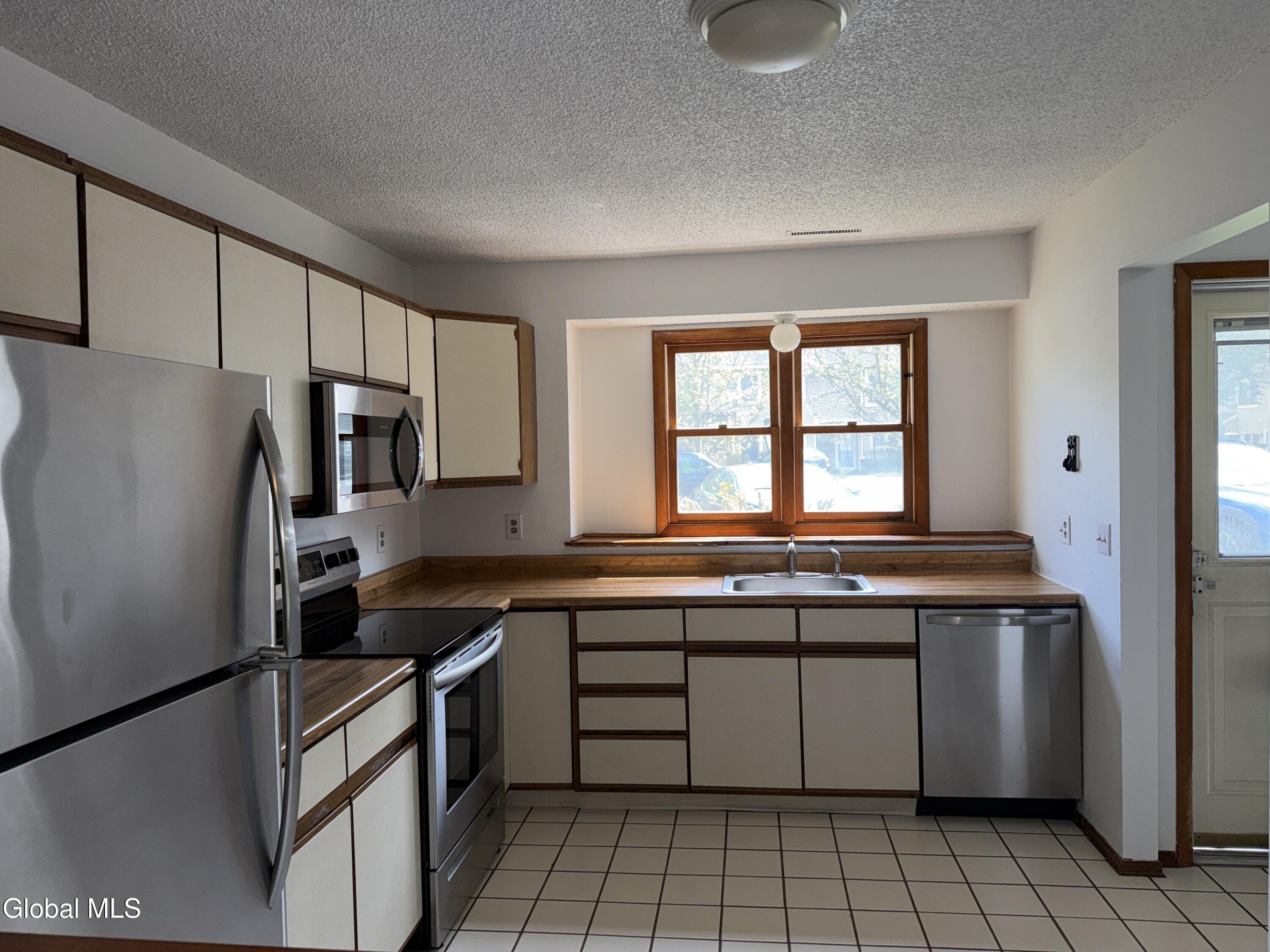 10 Bennington Way Halfmoon NY 12065