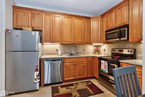 8 Wall Street Clifton Park NY 12065