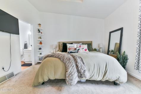 49 Preakness Way Saratoga Springs NY 12866