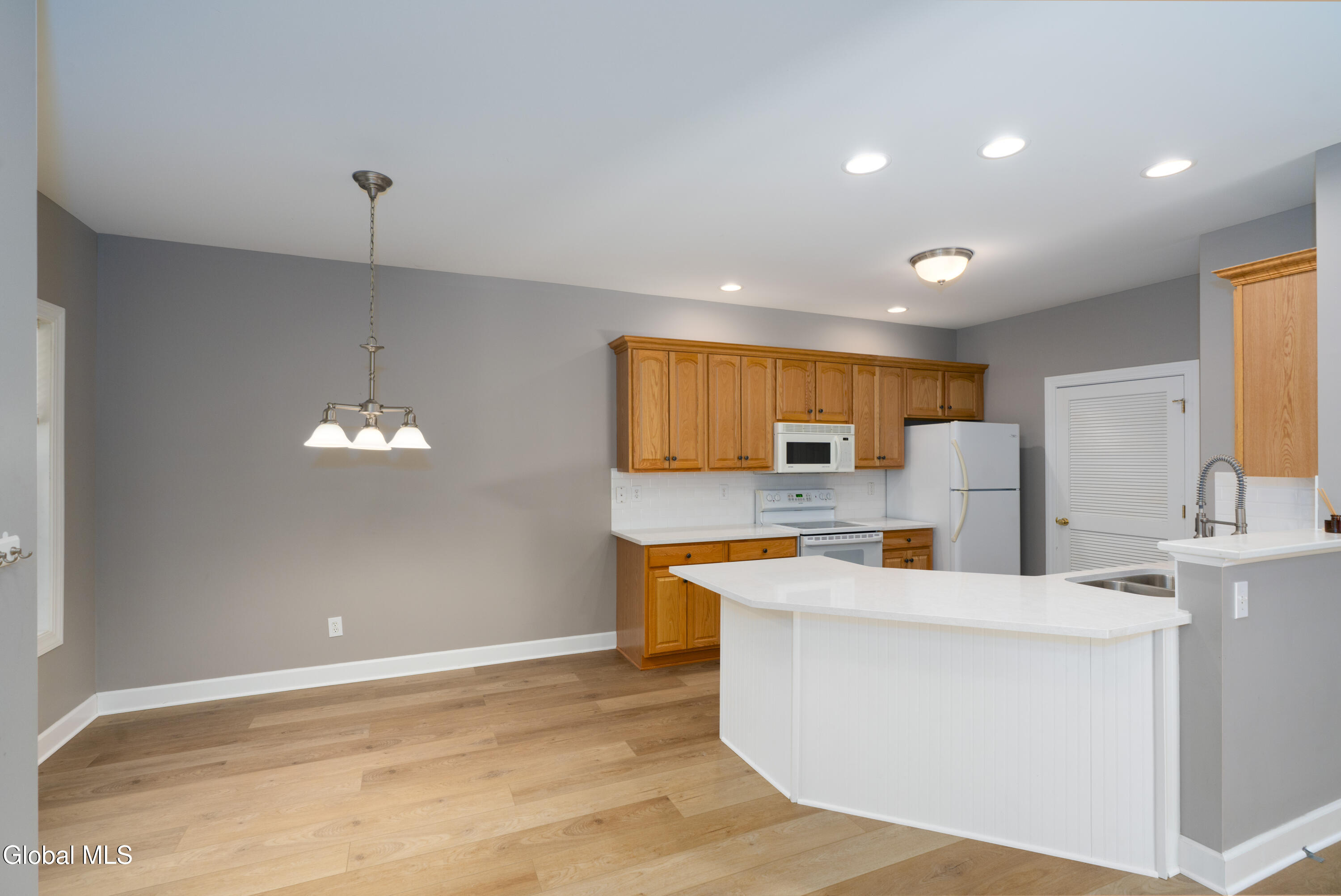 326 Ballston Avenue Saratoga Springs NY 12866