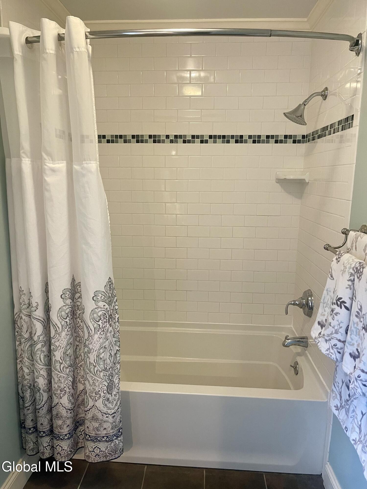 11 Cottage Street Saratoga Springs NY 12866